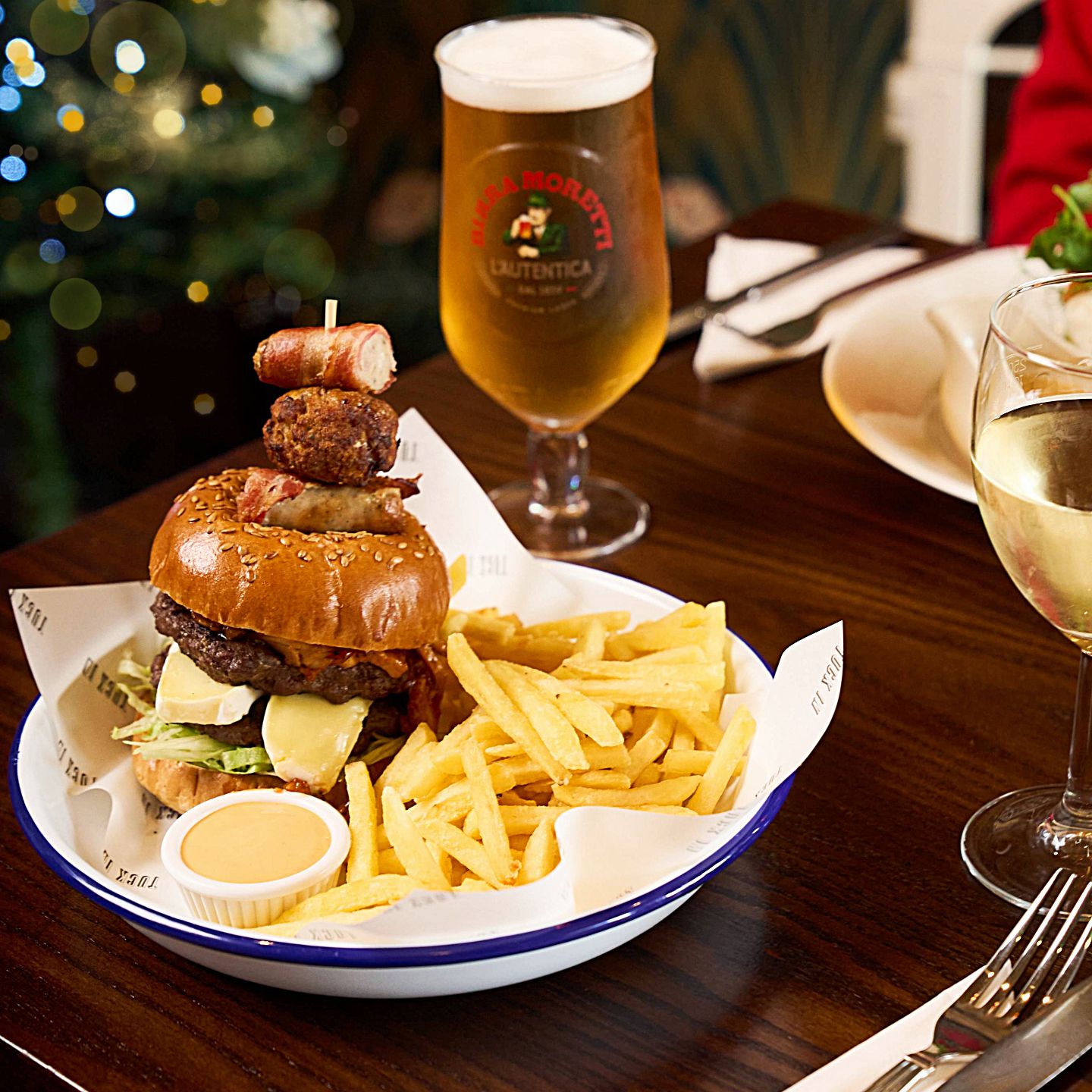 Festive Lunch & Dinner at The Smithfield Bell in Welshpool
